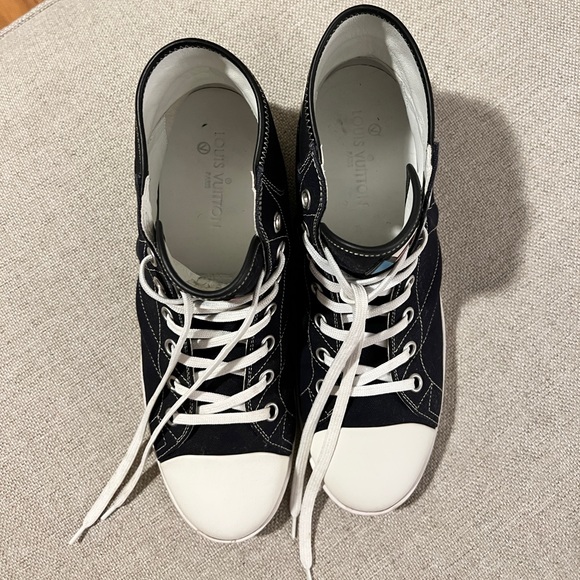 Louis Vuitton Converse - Picture 6 of 6
